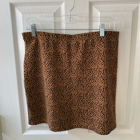 🌟5 for $15🌟Shein Split Hem Dalmatian XL Skirt - Picture 7 of 12